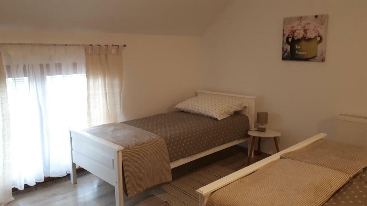 Apartman Kod Kraljevih Gola Zewnętrze zdjęcie